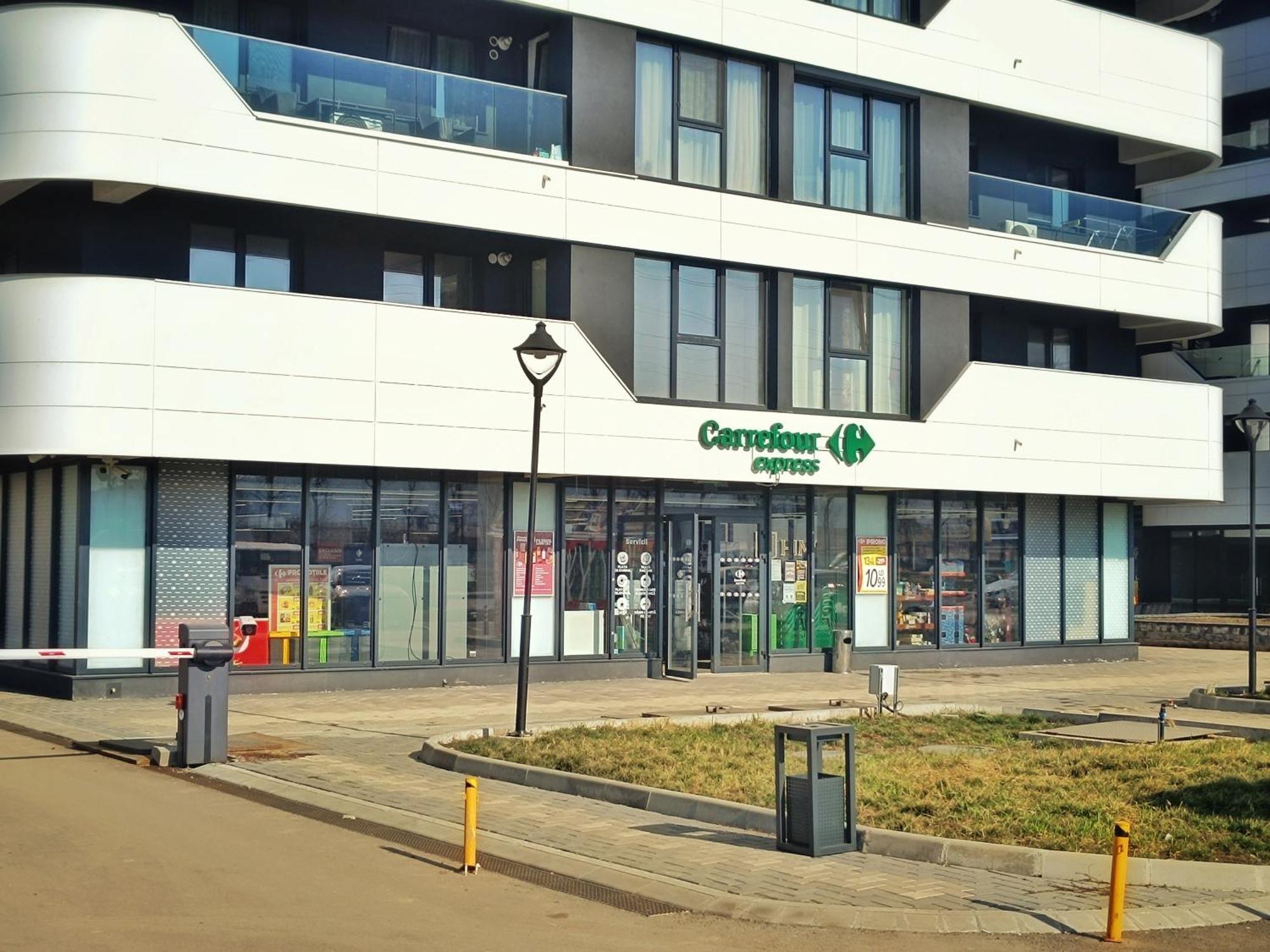 Super Apartments Near Airport With Shop & Free Parking Iasi Luaran gambar
